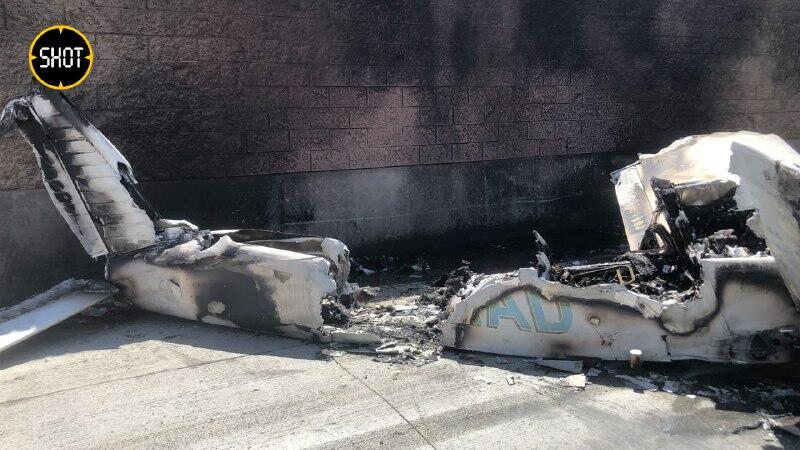 Самолет совершил аварийную посадку в Калифорнии