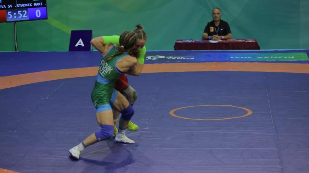 Азербайджанские спортсменки вышли в следующий этап соревнований по борьбе на Исламиаде
