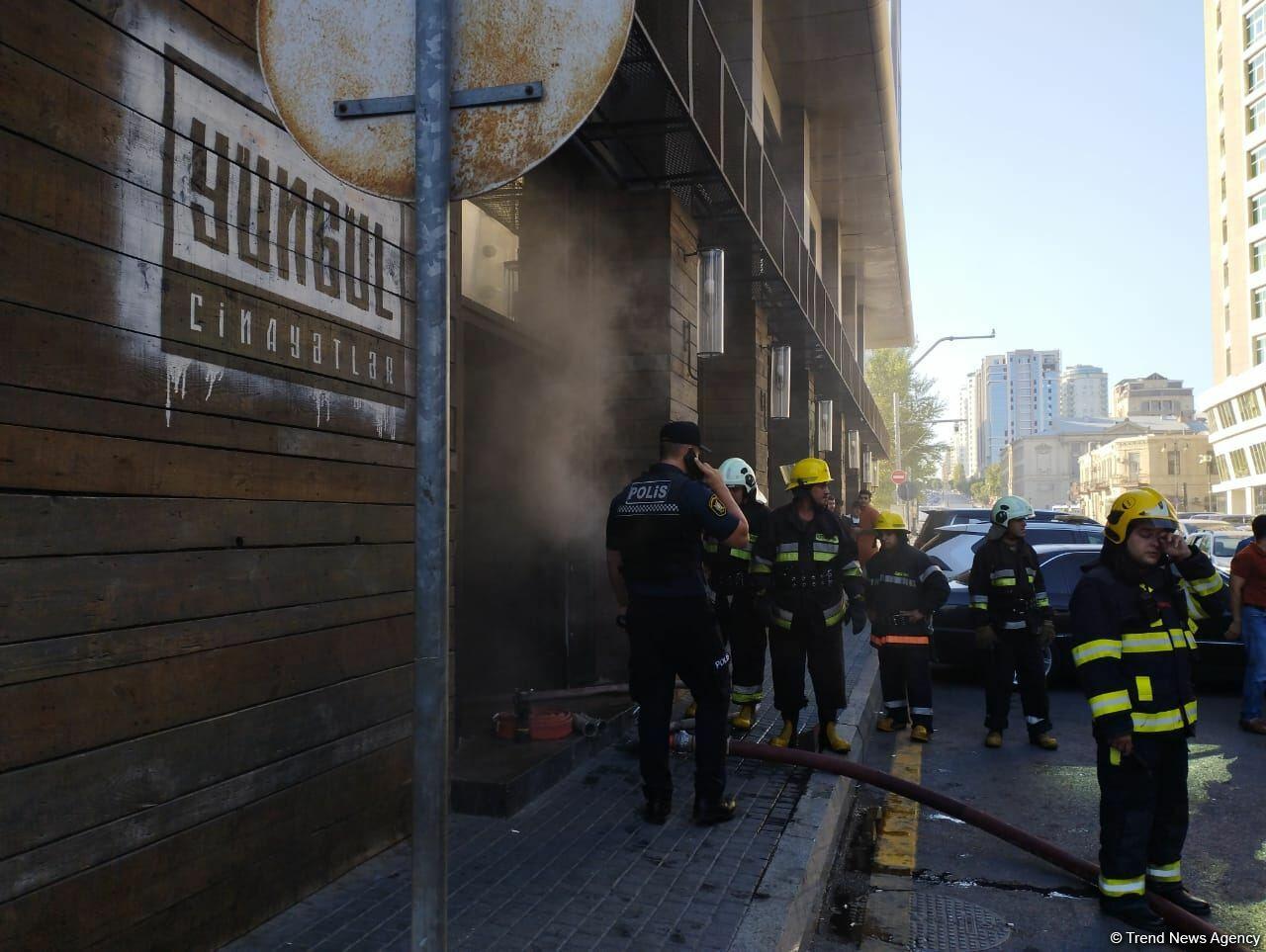 Пожар в ресторане в центре Баку