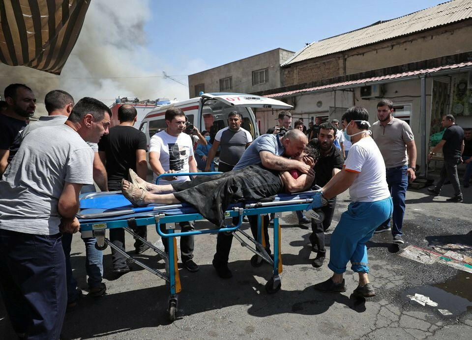 При взрыве в Ереване погибли 6 человек, 18 пропали без вести