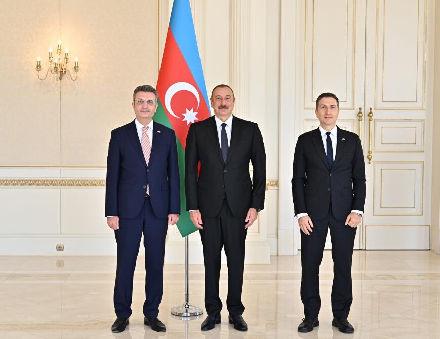 Президент Ильхам Алиев принял верительные грамоты нового посла Германии