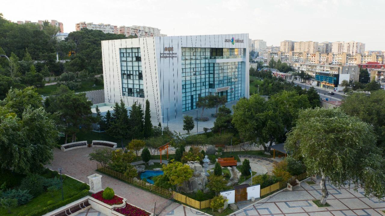 Heydər Parkı yenidənqurma işlərindən sonra istifadəyə verilib