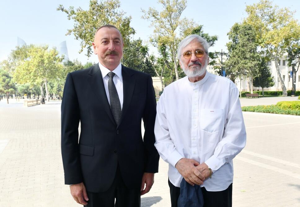 Prezident İlham Əliyev və Birinci xanım Mehriban Əliyeva mədəniyyət və incəsənət xadimləri ilə söhbət ediblər
