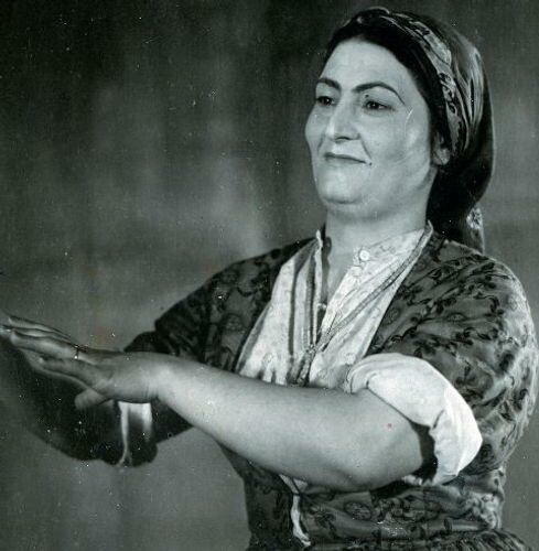 Üzeyir bəy onun sözüylə operanı dəyişdi, can verən həmkarının başı üstündə oxudu