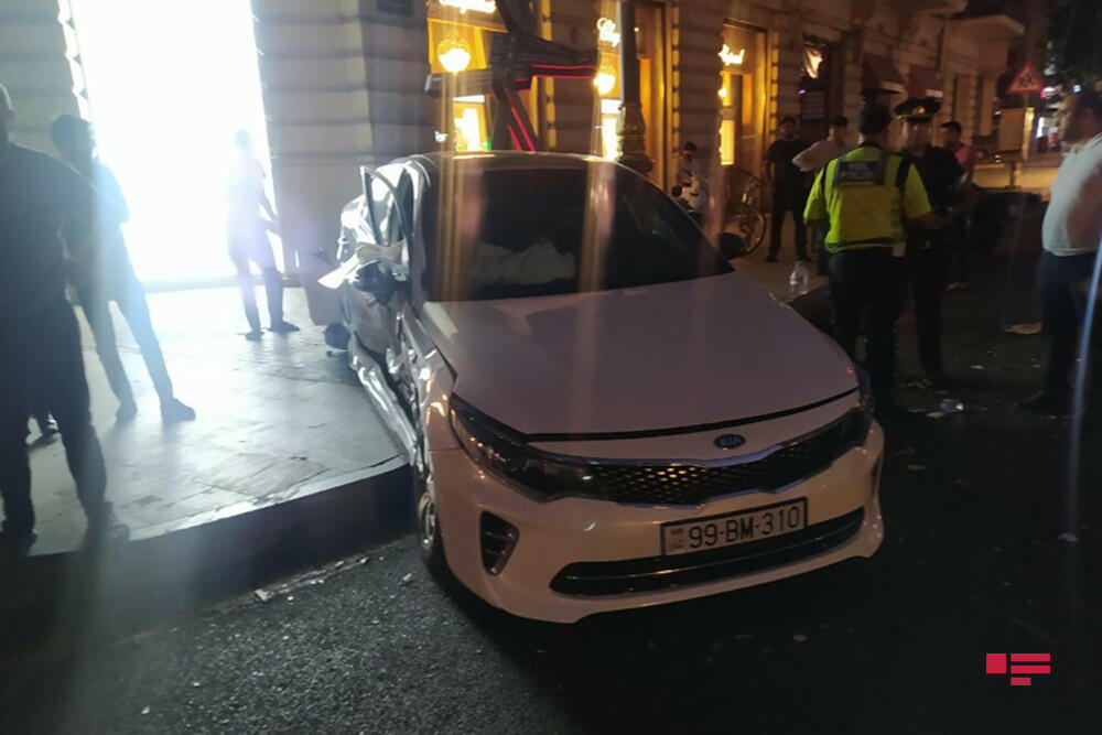 Bakıda ağır yol qəzası baş verib, ölən və yaralananlar var