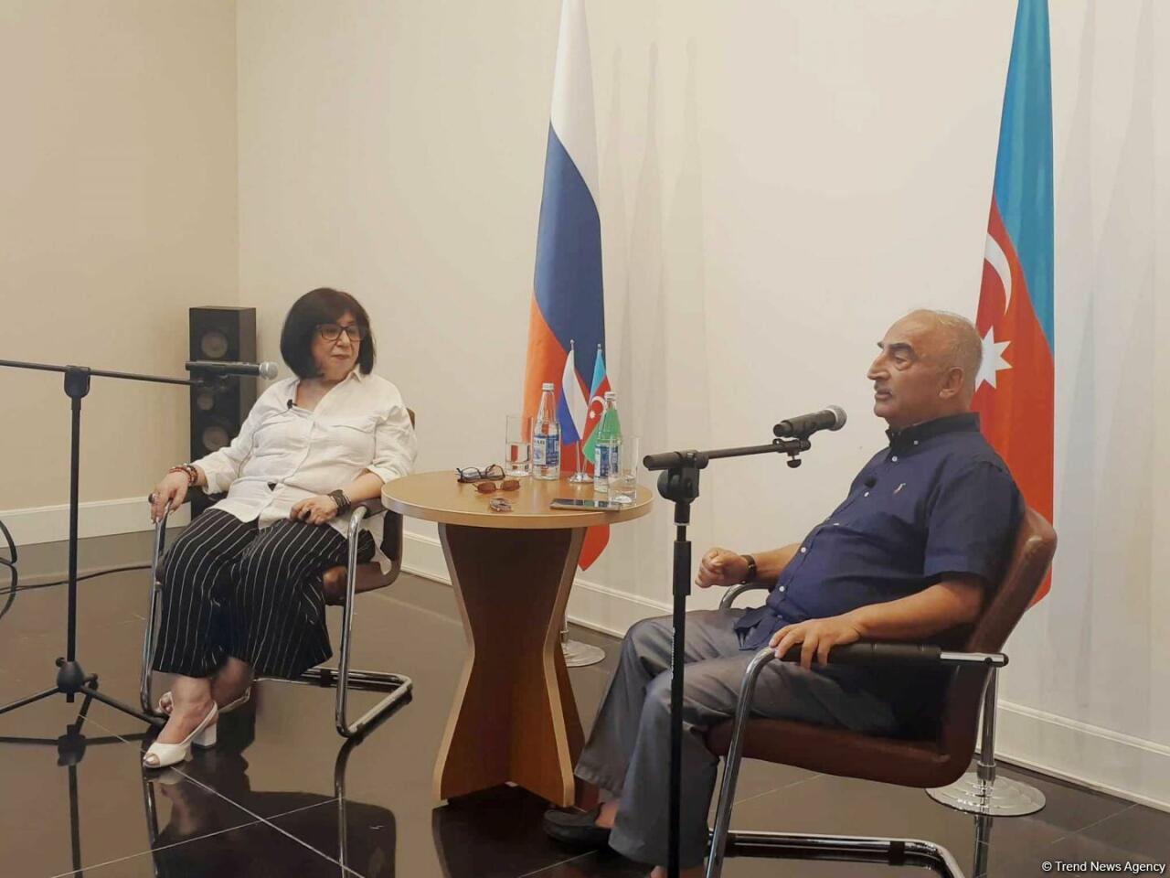 В Баку прошла встреча с народным писателем Натигом Расулзаде