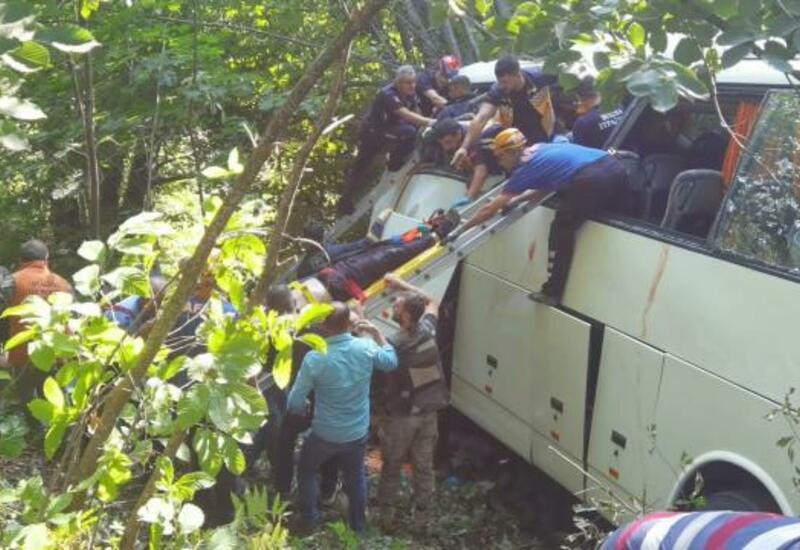 Туристический автобус попал в ДТП в Турции