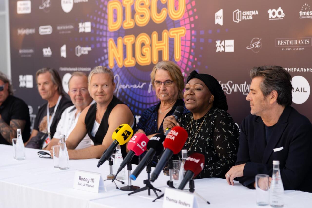 Солистка группы Boney M Лиз Митчелл восхищена кадрами из азербайджанского фильма "Свекровь"