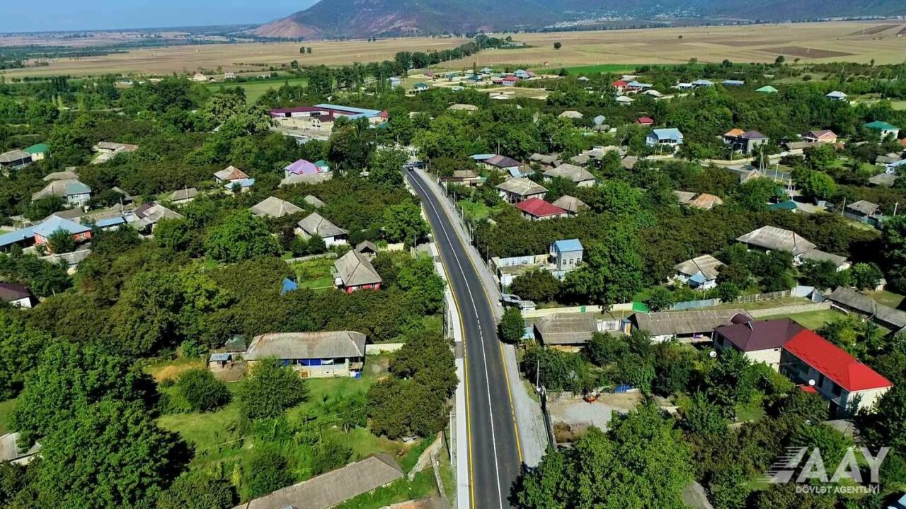 Основная часть автодороги Огуз-Шеки реконструирована