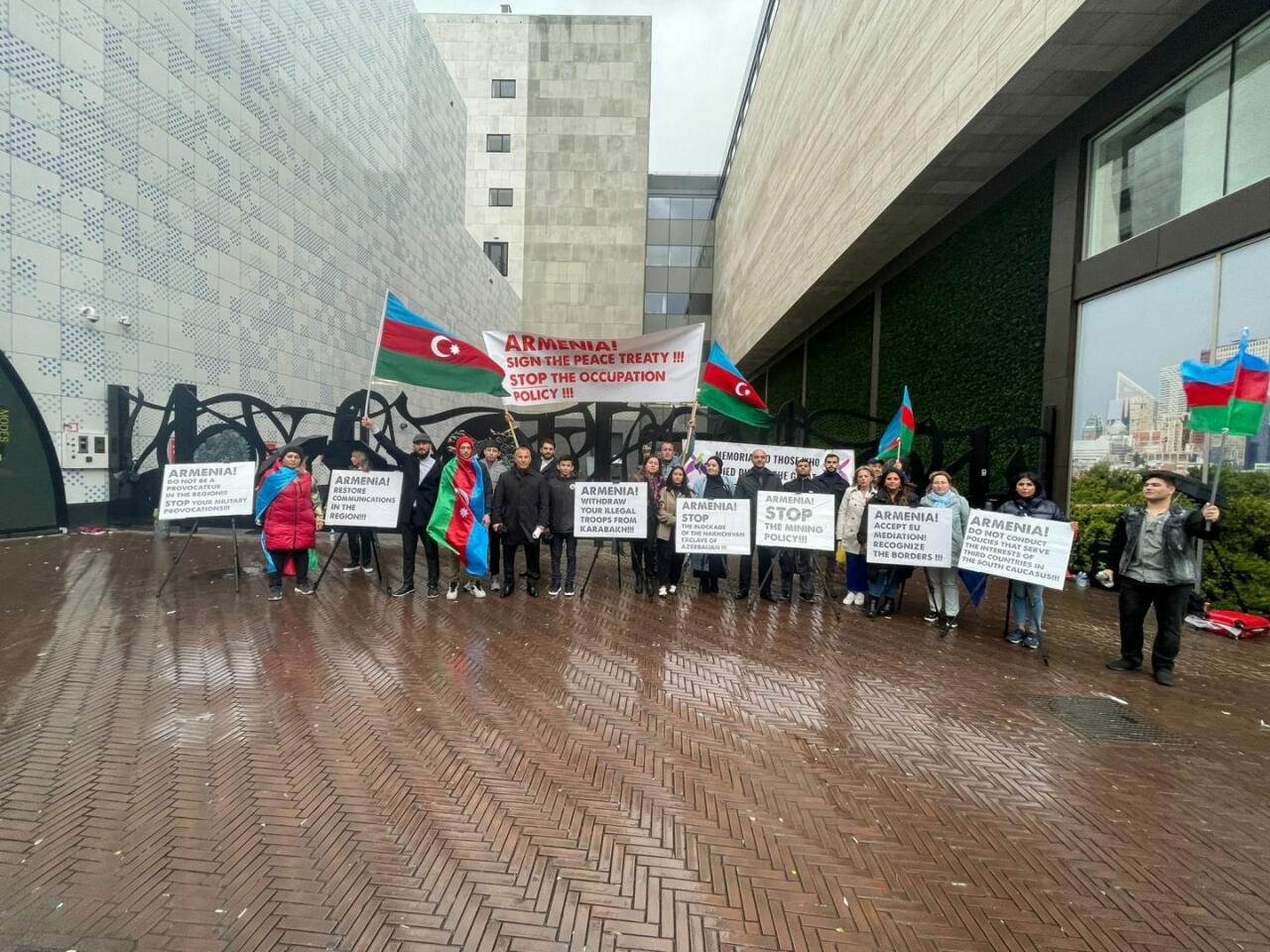 Азербайджанцы мира требуют положить конец армянским провокациям