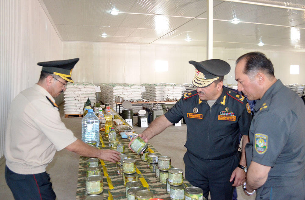 Обсуждено военное сотрудничество между Азербайджаном и Узбекистаном