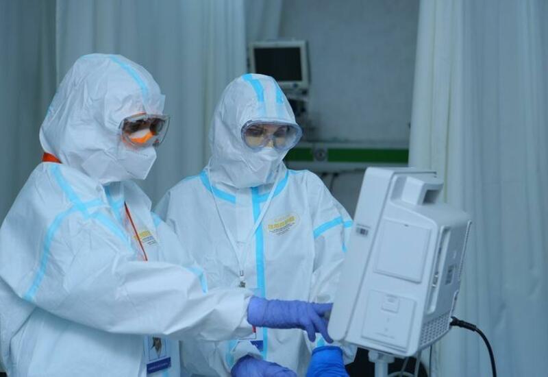 Bu həkimlərə ŞAD XƏBƏR - Maaşlarına əlavənin müddəti uzadıldı