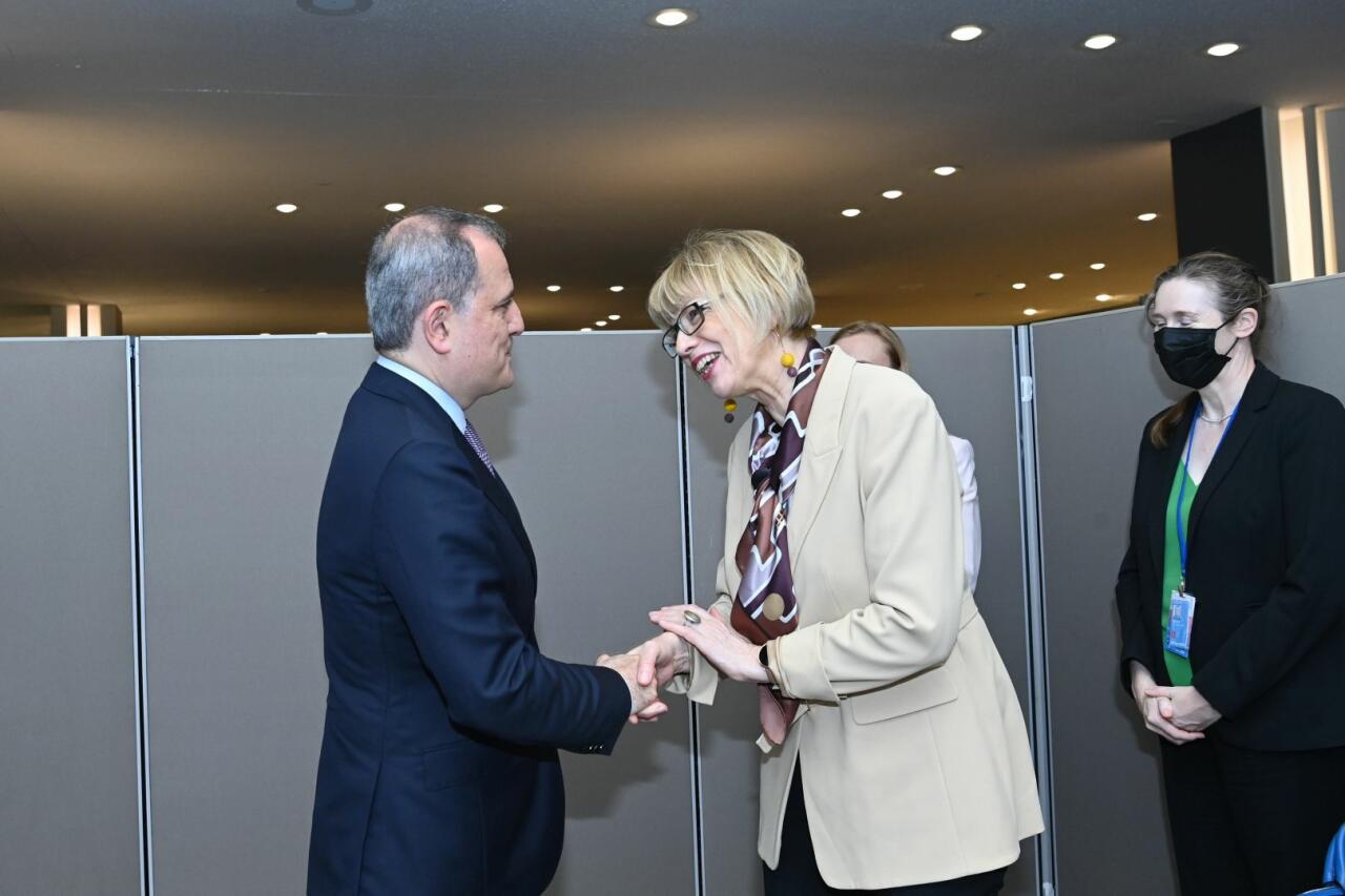 Ceyhun Bayramov ATƏT-in Baş katibi ilə görüşüb