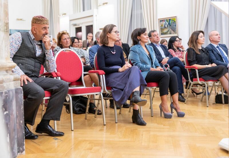Vyanada “Bakının memarlığı və tarixində polyak izləri“ adlı məruzə axşamı təşkil olunub