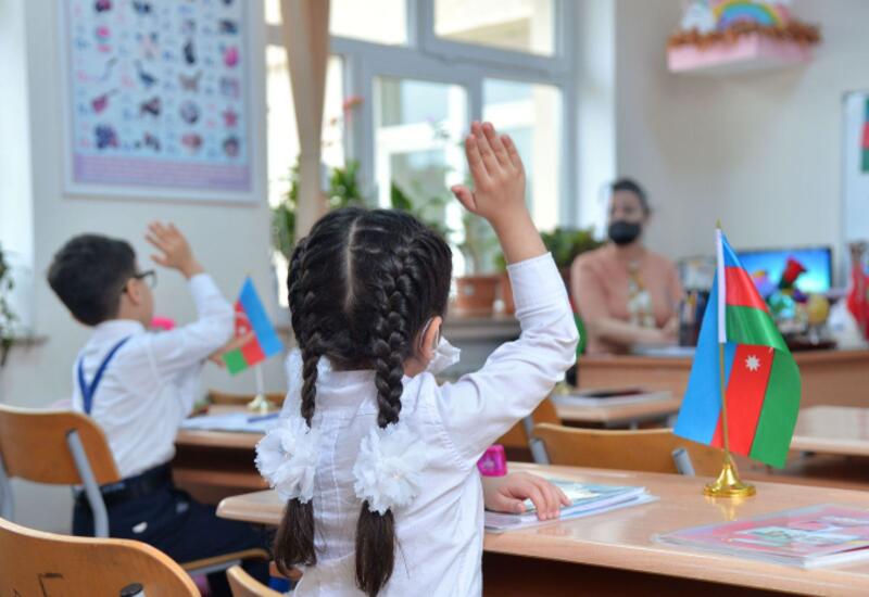 6 mindən çox sinifdə müəllim olmayacaq -