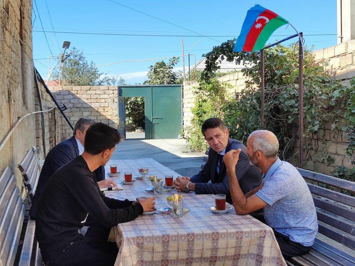 Nazir müavini Anar Kərimov şəhid Polad Şirinovun ailəsini ziyarət edib