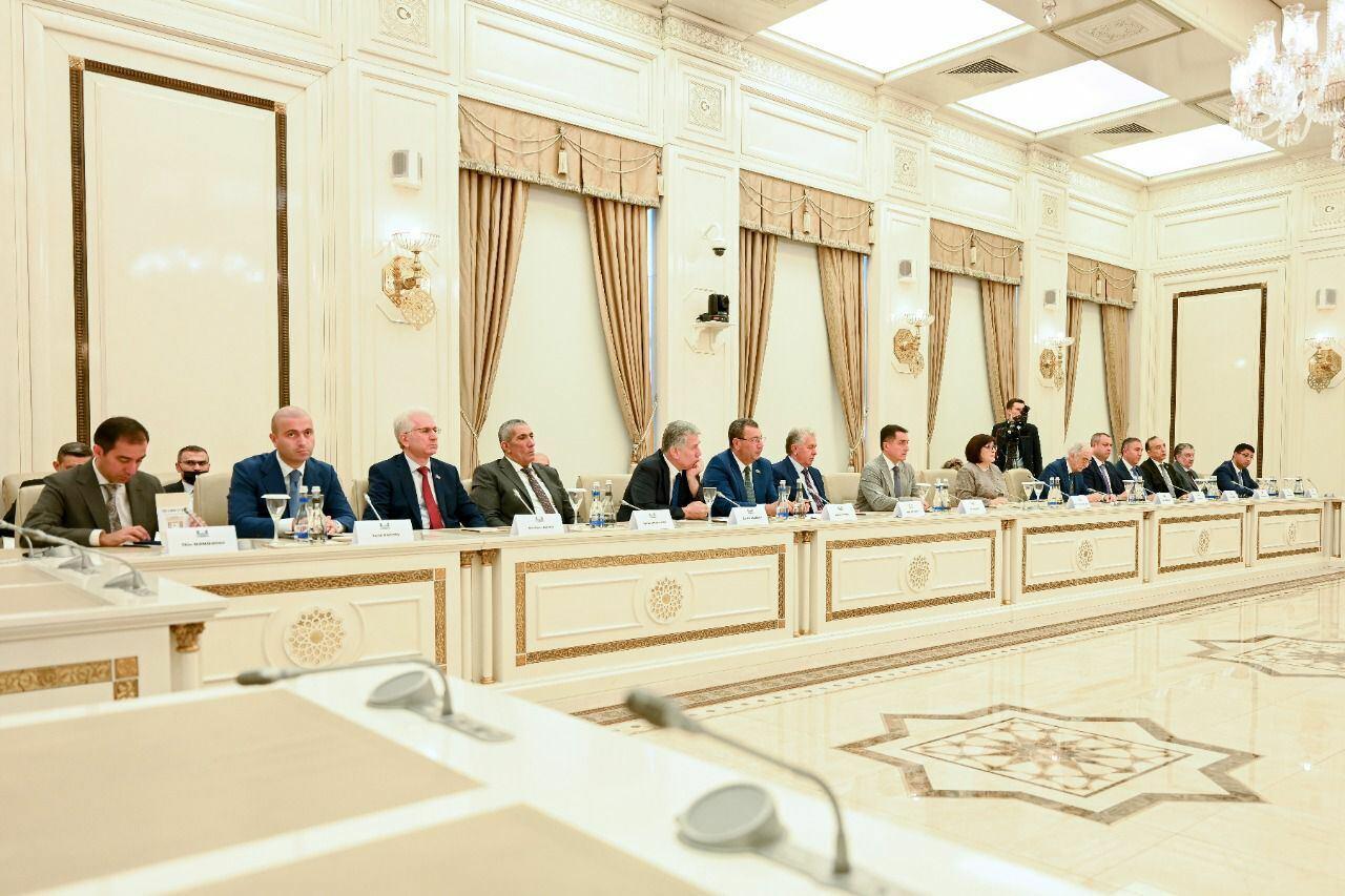 Сахиба Гафарова встретилась с Вячеславом Володиным