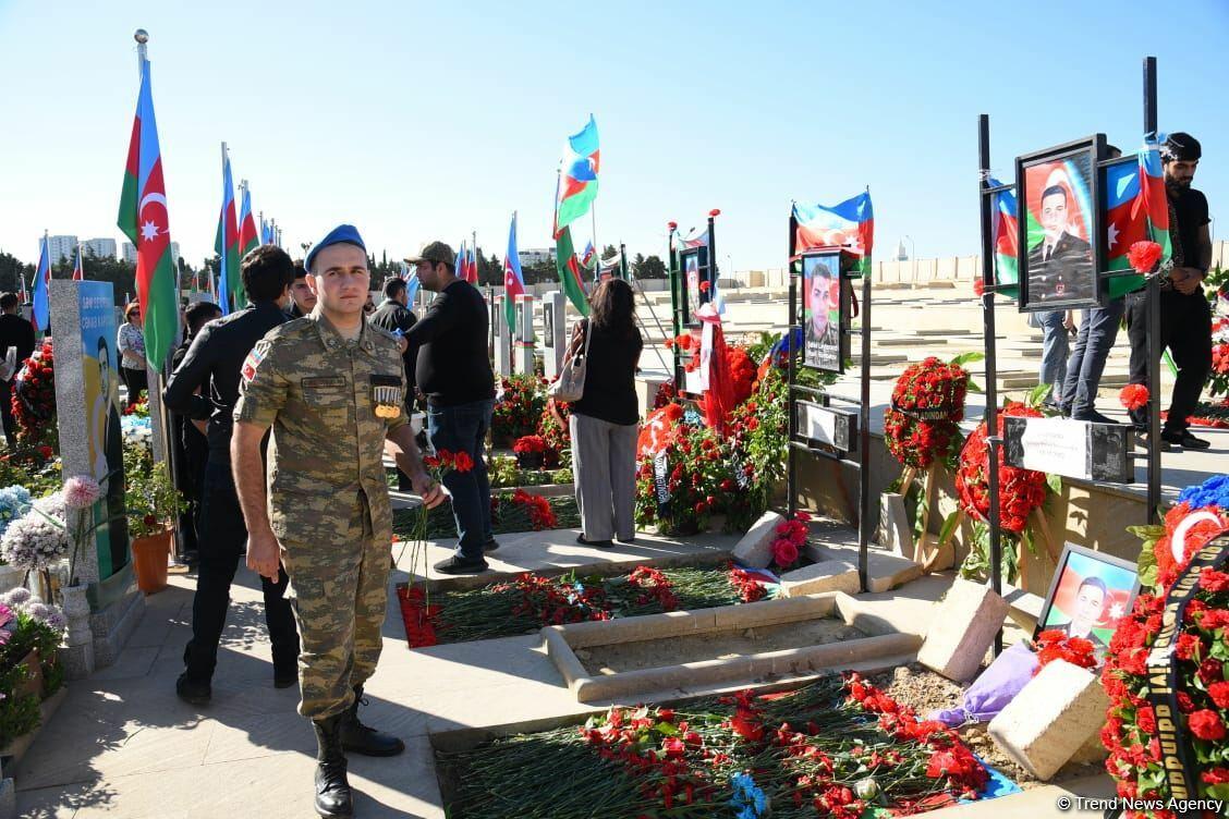 Азербайджанский народ чтит память героев-шехидов