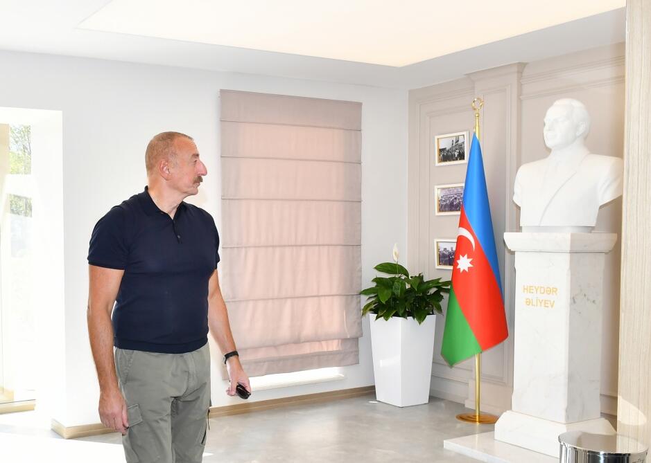 Президент Ильхам Алиев и Первая леди Мехрибан Алиева ознакомились с условиями, созданными в здании специального представительства Президента Азербайджанской Республики в Шушинском районе