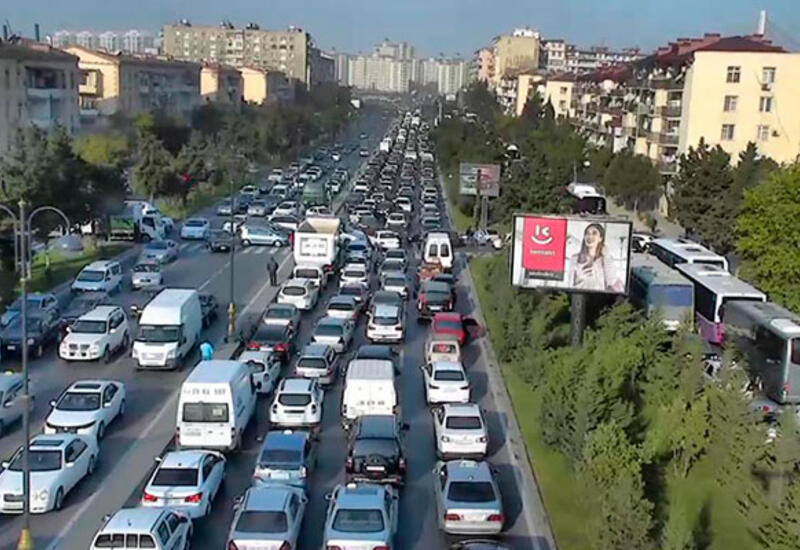 На этих дорогах Баку наблюдаются заторы