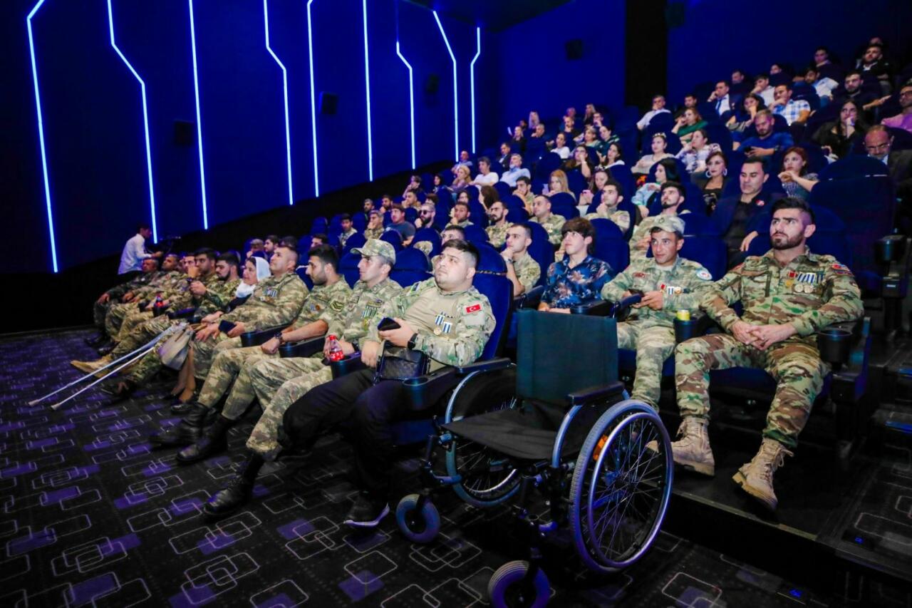 В CinemaPlus прошел показ художественного фильма "Köhnə çamadanlar"