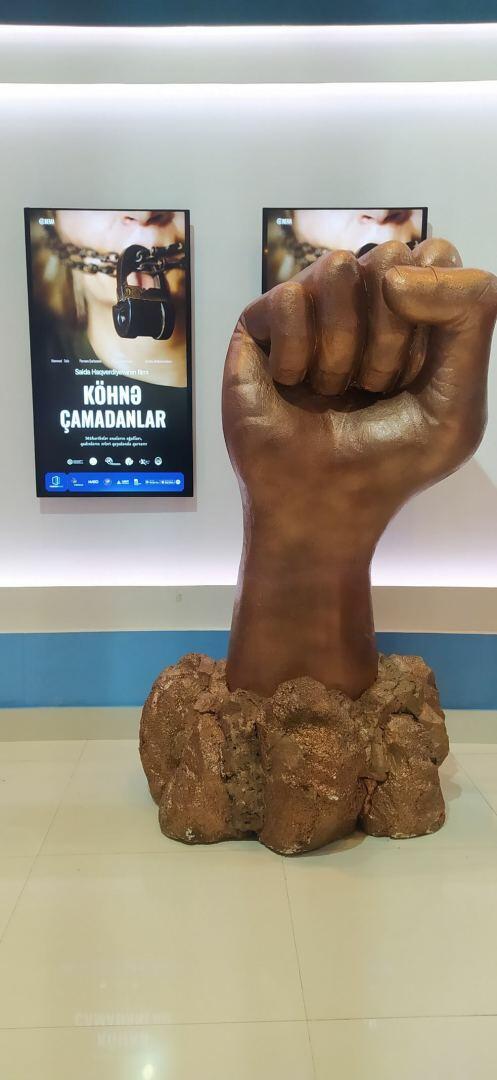 В CinemaPlus прошел показ художественного фильма "Köhnə çamadanlar"