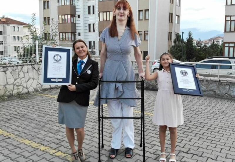 Dünyanın ən hündür qadını ilk dəfə təyyarəyə mindi