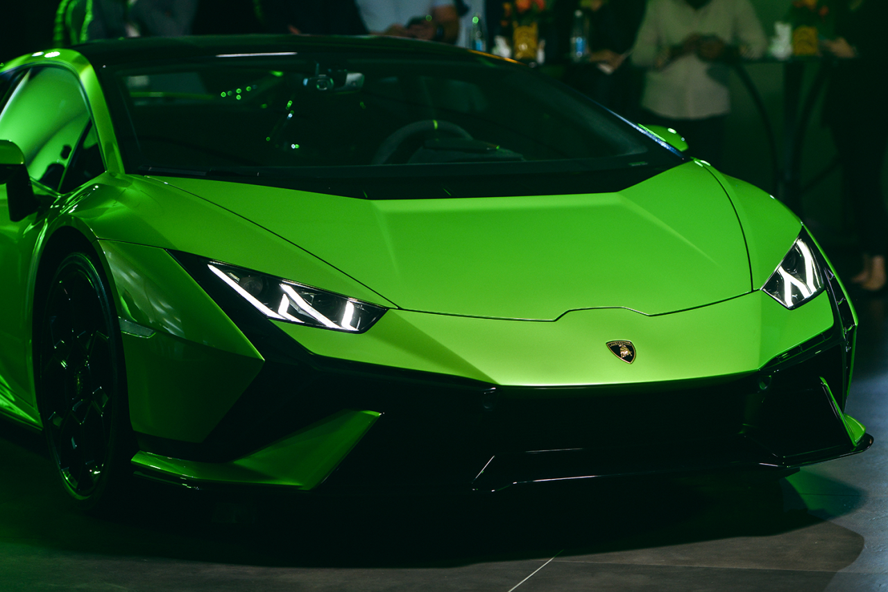 В Баку состоялась презентация нового салона Lamborghini Baku