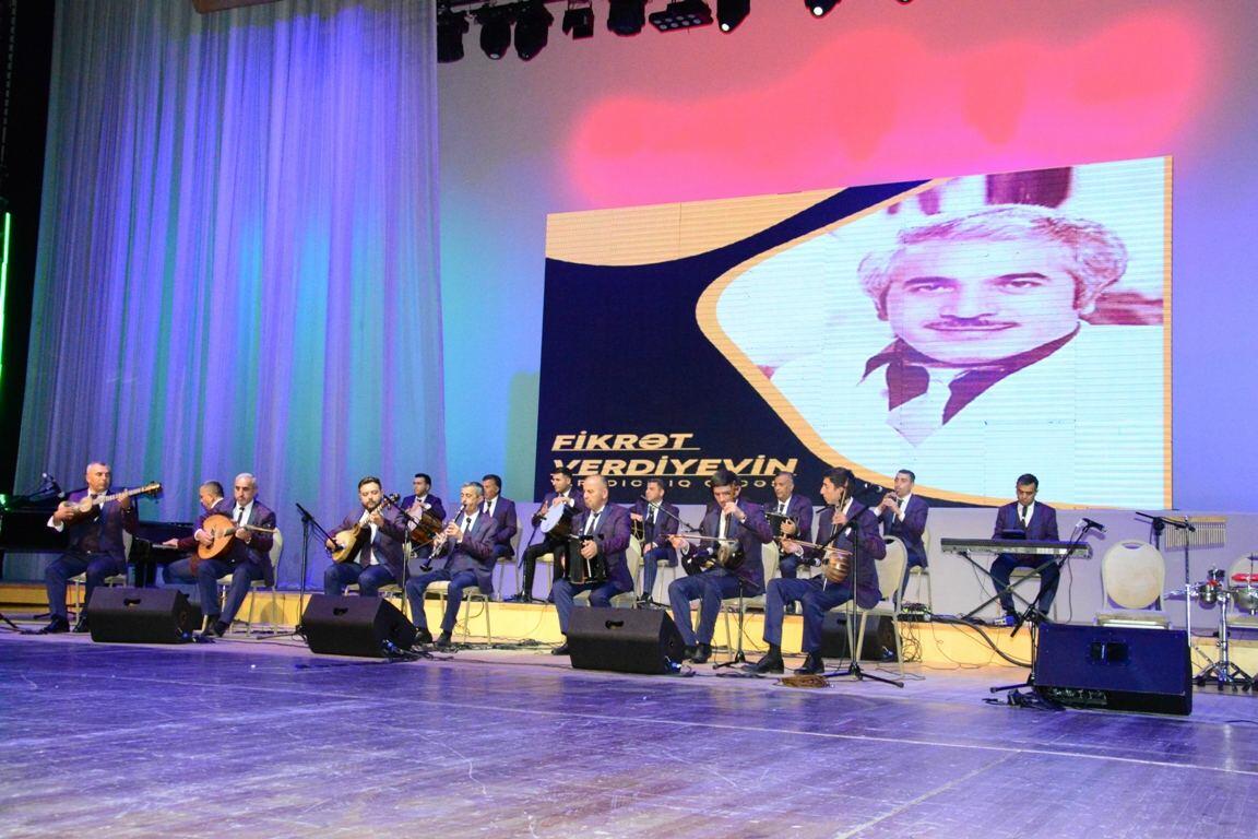 В Баку прошел творческий вечер народного артиста Фикрета Вердиева