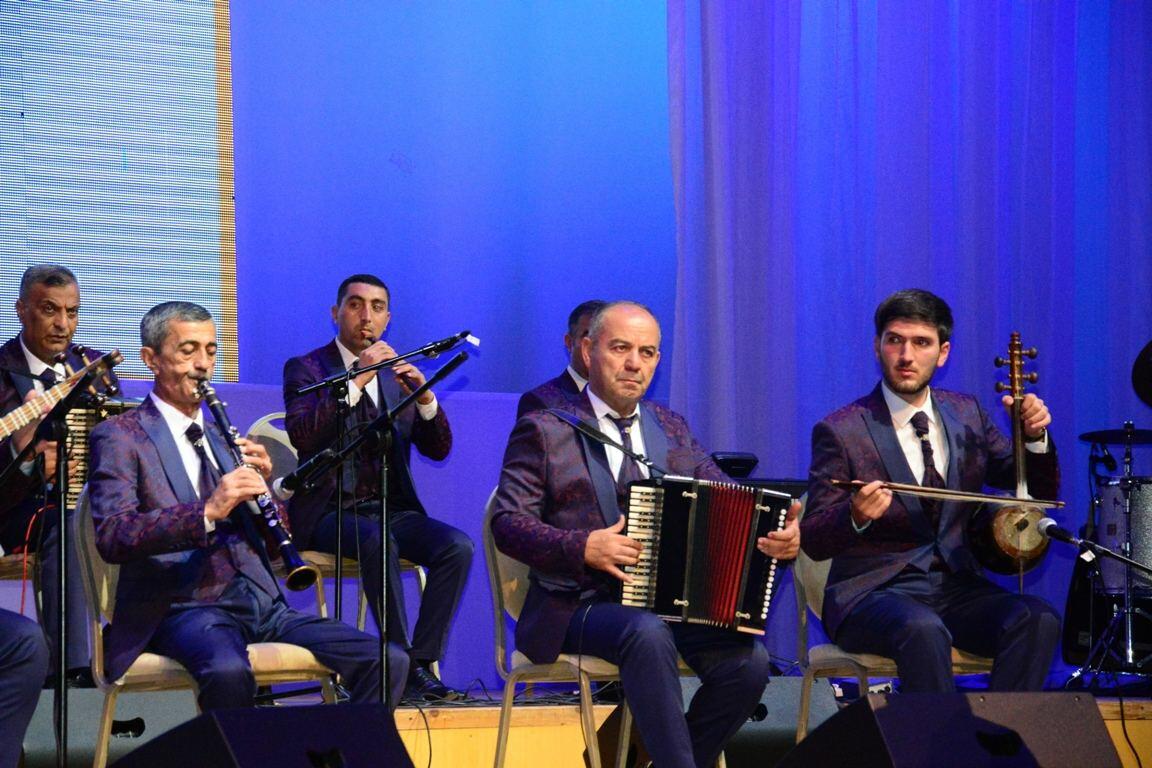 В Баку прошел творческий вечер народного артиста Фикрета Вердиева