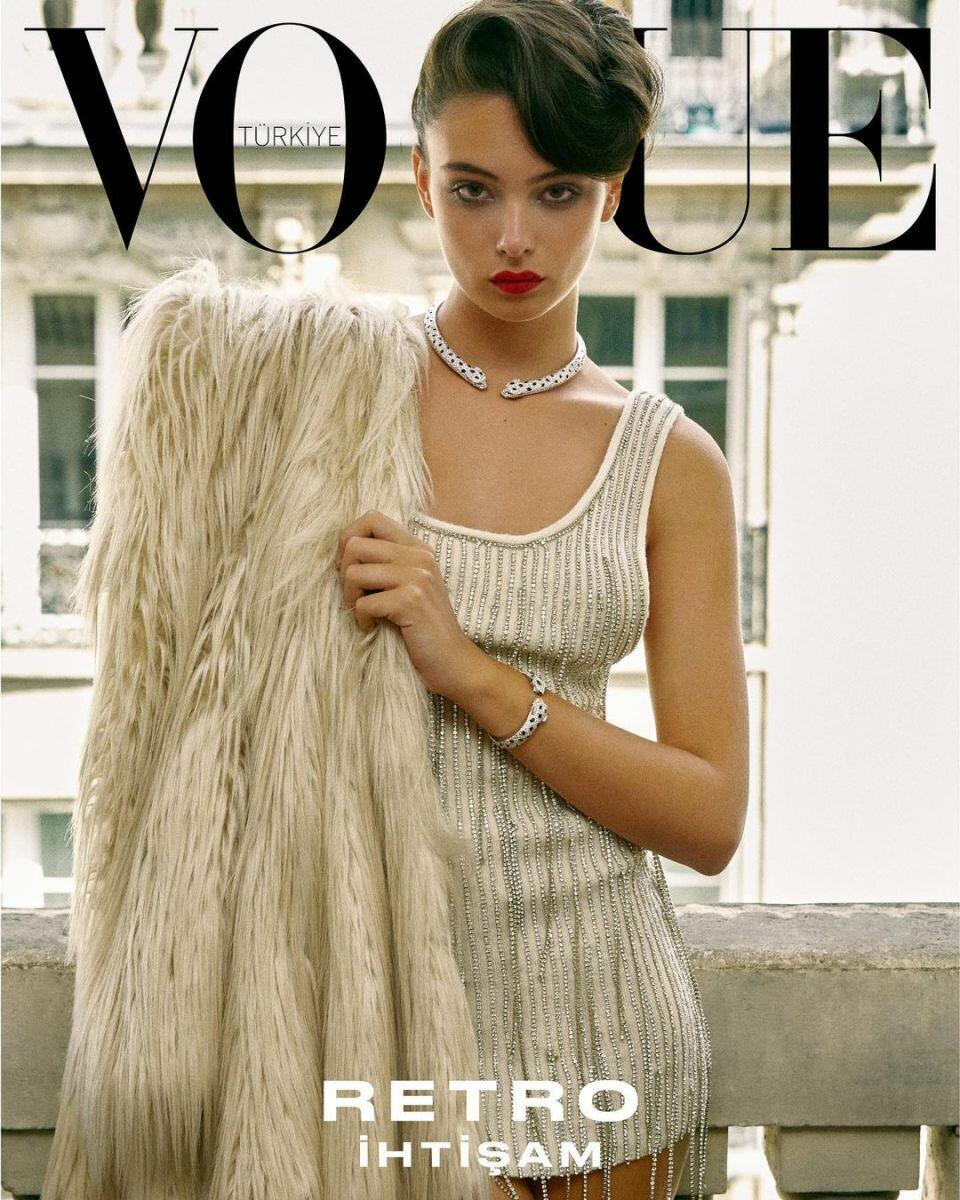 Дочь Моники Беллуччи и Венсана Касселя на обложке турецкого Vogue