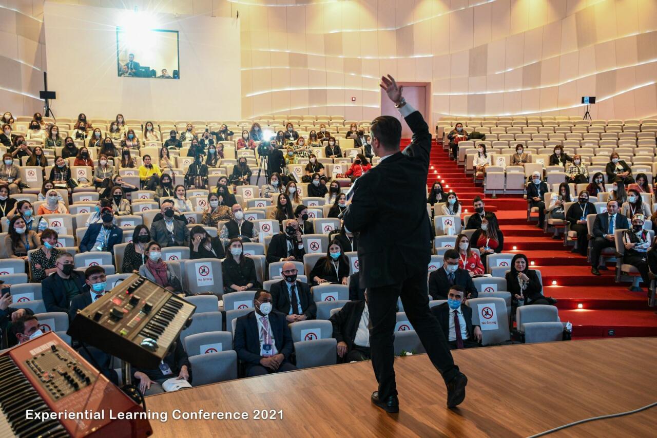 Итальянец с азербайджанской душой, директор European Azerbaijan School Франческо Банкини: удивительная история - от скромного района в Неаполе до Баку