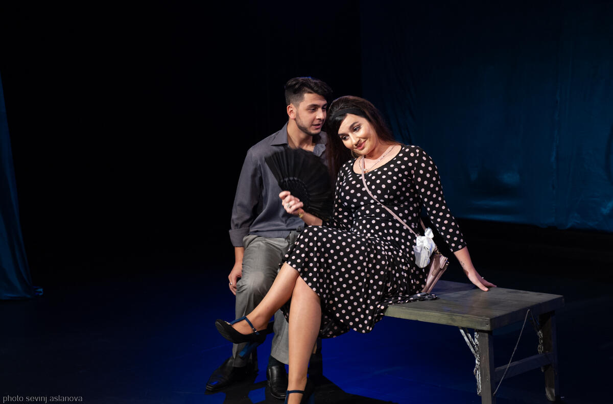 Akademik Milli Dram Teatrında “Yay günü” tamaşasının premyerası keçirilib