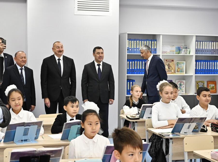 Президент Ильхам Алиев принял участие в открытии Учебно-воспитательного комплекса школы-гимназии номер 20 имени Гейдара Алиева в Бишкеке