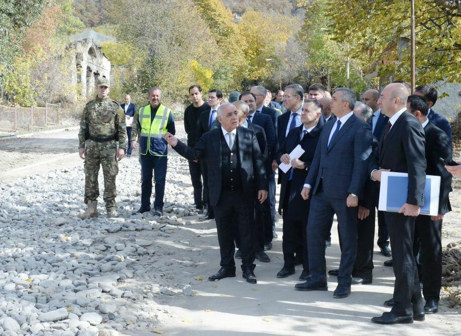 Делегация под руководством Али Асадова и Самира Нуриева посетила Восточный Зангезур