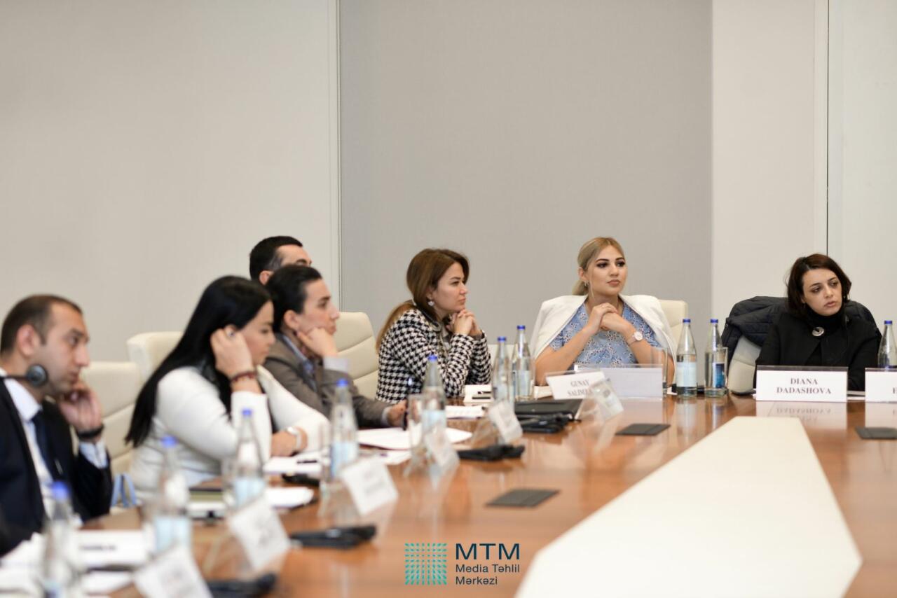 Mətbuat xidmətlərinin rəhbərləri üçün təlim keçirilib