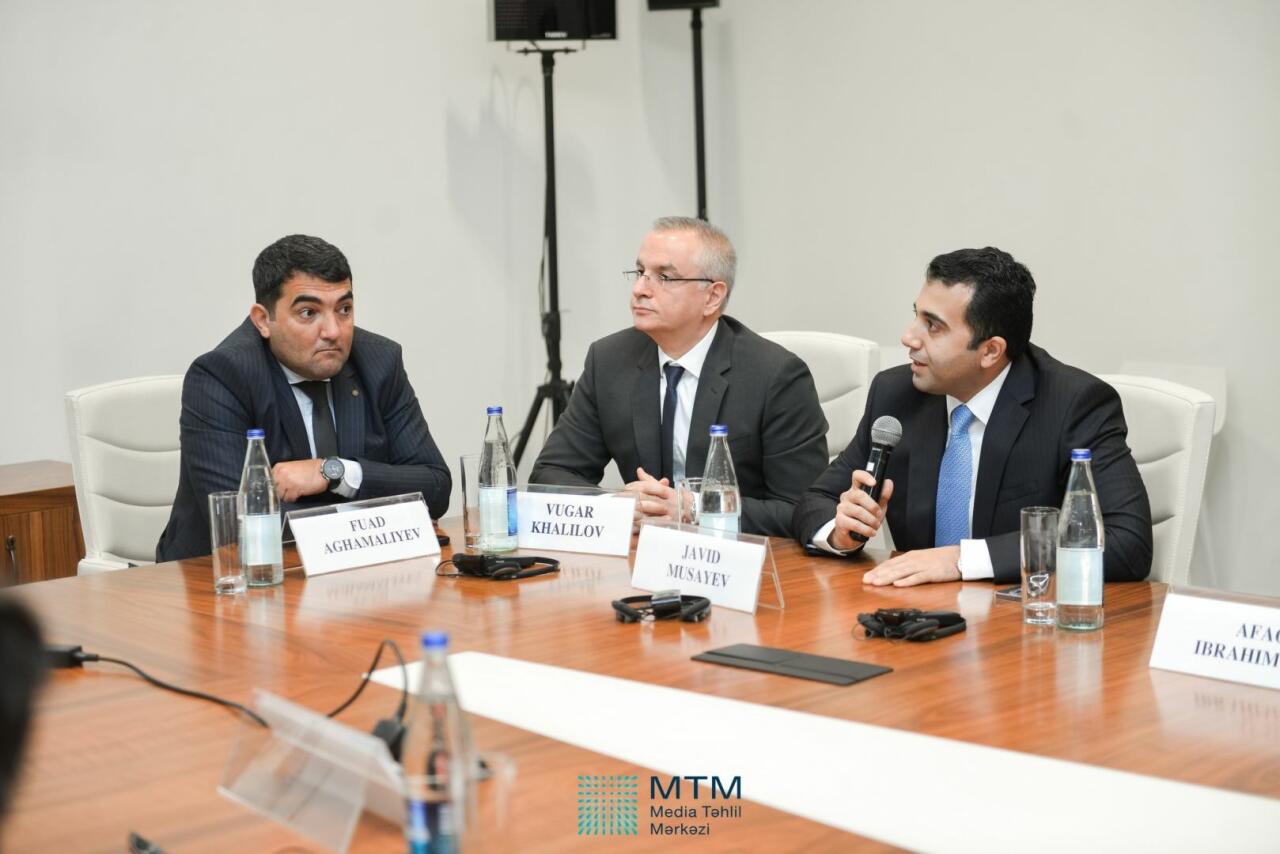 Mətbuat xidmətlərinin rəhbərləri üçün təlim keçirilib
