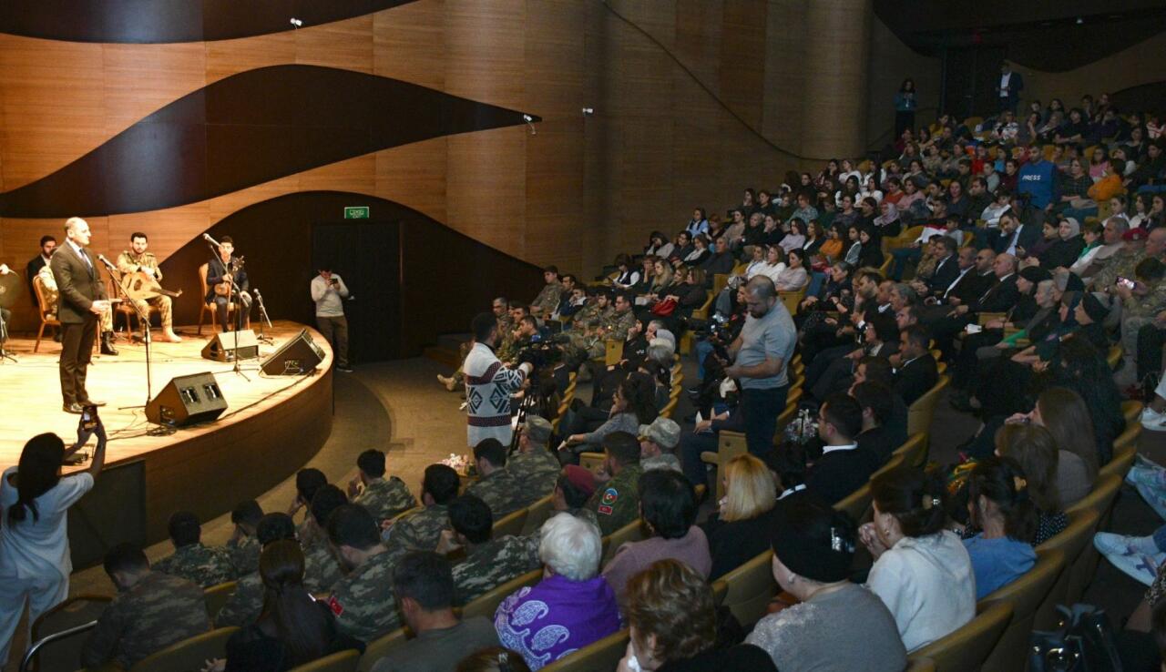 Слова и музыка азербайджанских героев – освободителей Карабаха