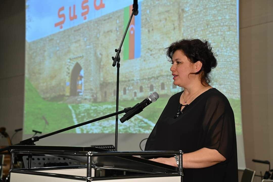 В Берлине прошел торжественный вечер мировой премьеры симфонии Хадиджи Зейналовой "Шуша"