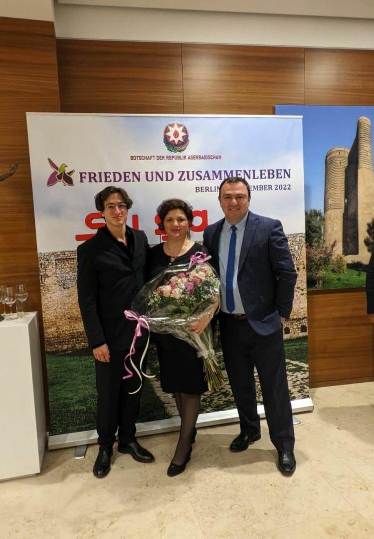 В Берлине прошел торжественный вечер мировой премьеры симфонии Хадиджи Зейналовой "Шуша"