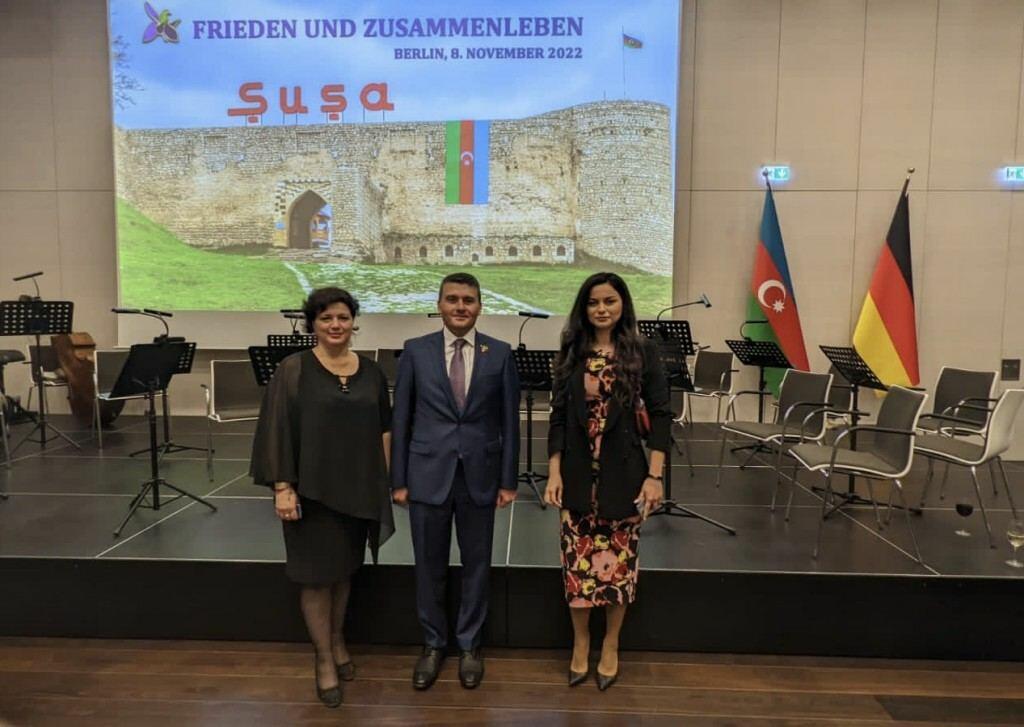 В Берлине прошел торжественный вечер мировой премьеры симфонии Хадиджи Зейналовой "Шуша"