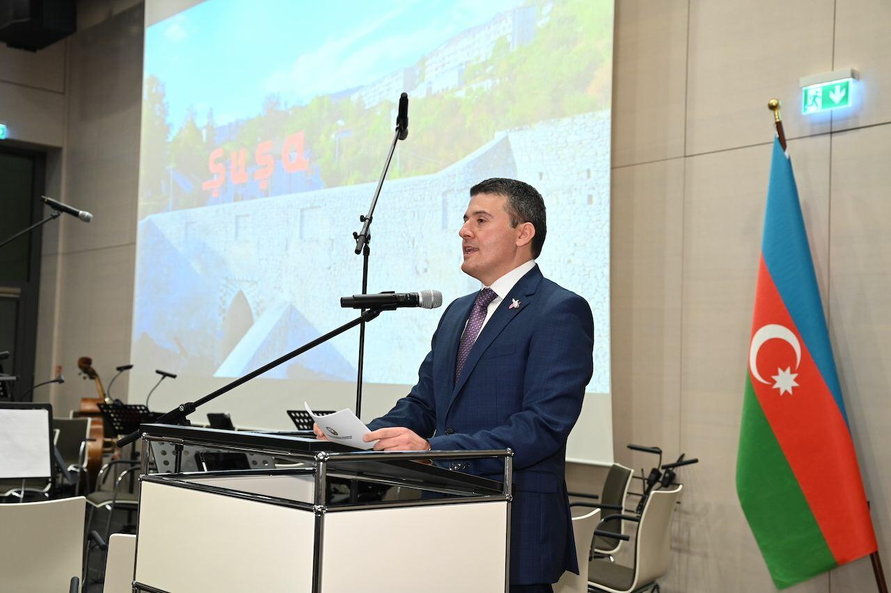 В Берлине прошел торжественный вечер мировой премьеры симфонии Хадиджи Зейналовой "Шуша"