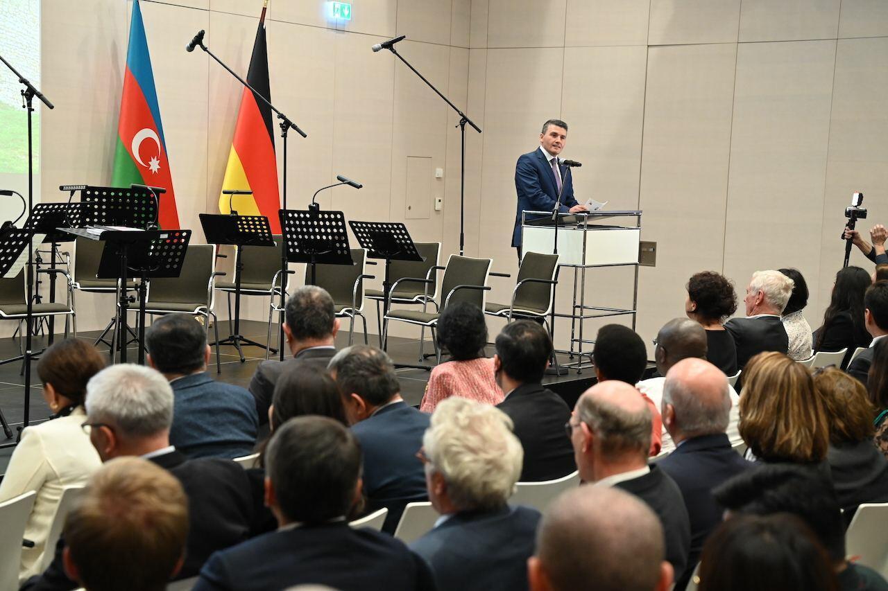 В Берлине прошел торжественный вечер мировой премьеры симфонии Хадиджи Зейналовой "Шуша"