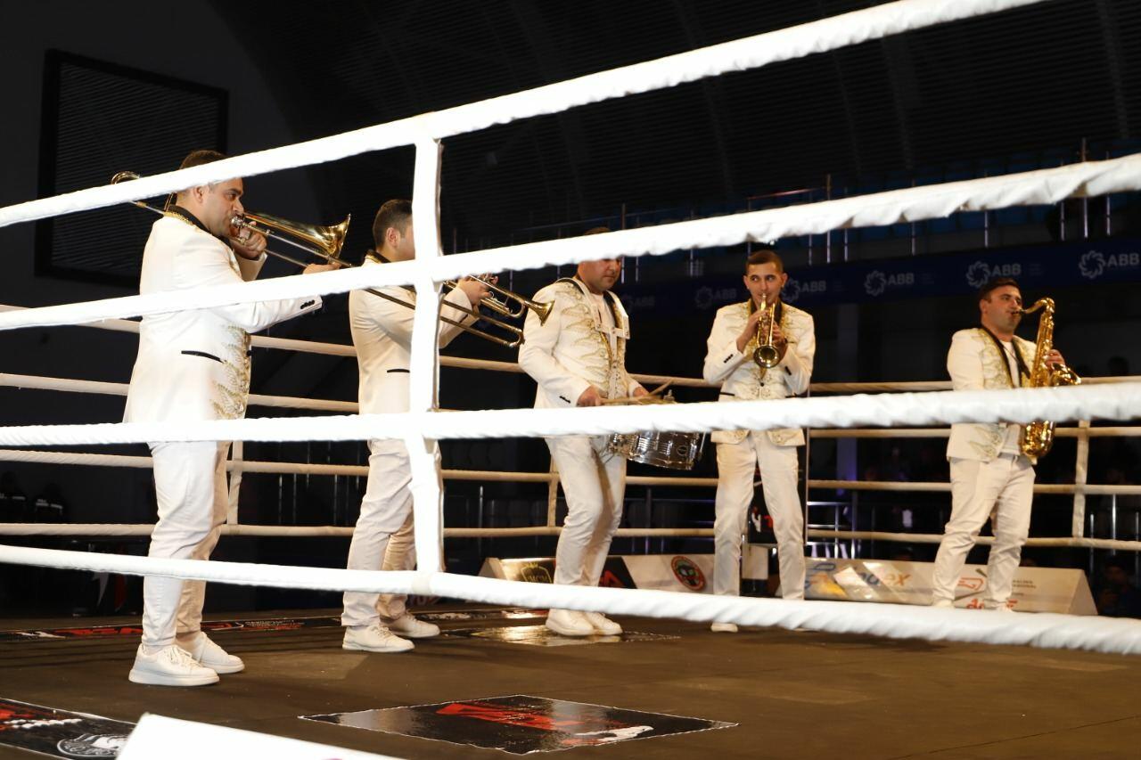 В Баку состоялась битва среди профессиональных боксеров за чемпионский пояс UBO