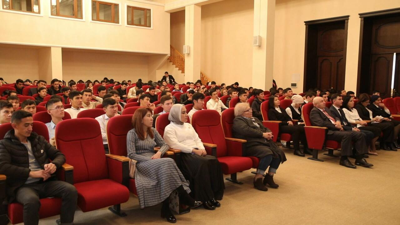 В Узбекистане отметили 114-летие со дня рождения Максуда Шейхзаде