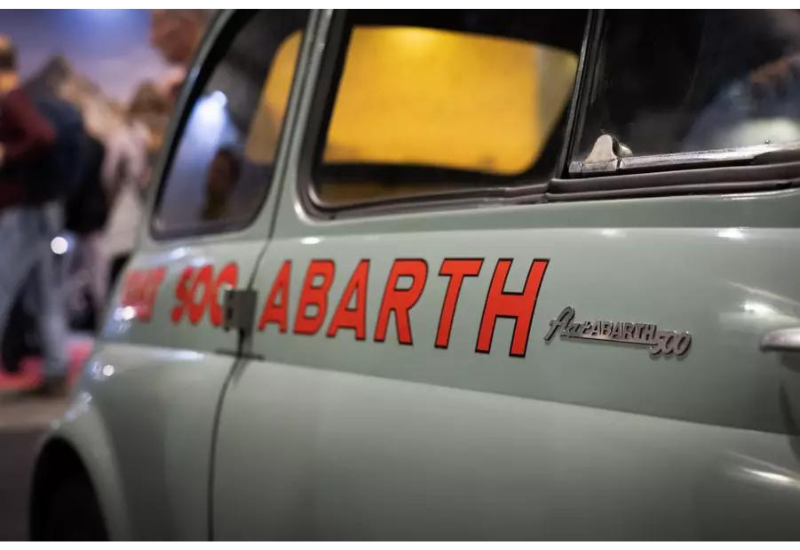 Abarth воссоздал рекордный Fiat 500