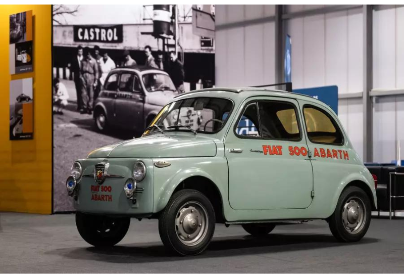 Abarth воссоздал рекордный Fiat 500