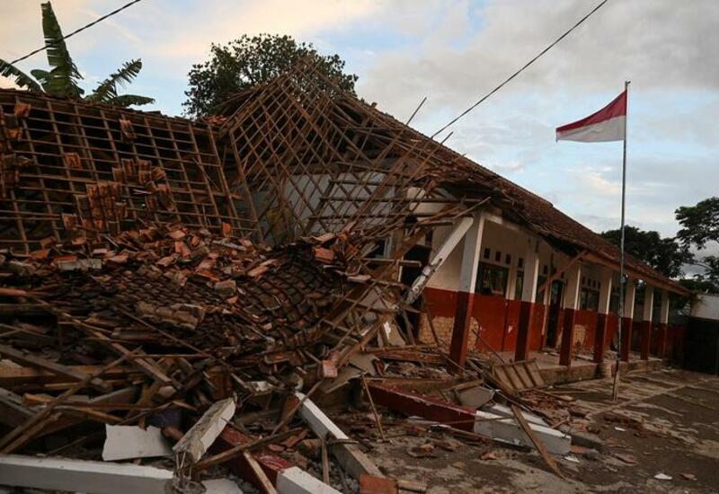 Новые кадры из острова Ява, растёт число жертв