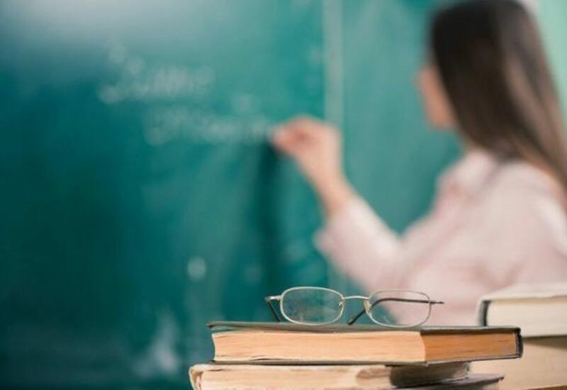 В Британии преподаватели вынуждены устраиваться на вторую работу