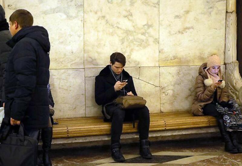 Врач предупредил о негативном влиянии смартфона на внешность